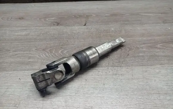 Volvo V70 Steering column universal joint 366554