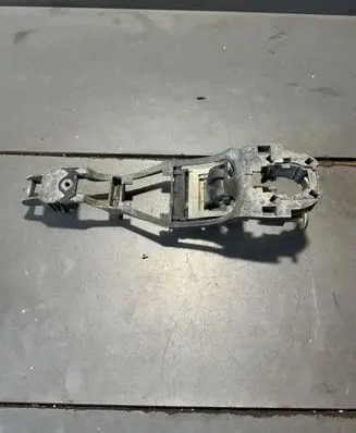 Volkswagen Golf IV Front door exterior handle 3B0837885