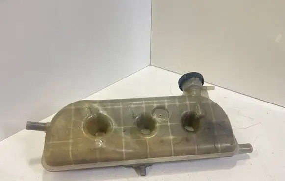Toyota Avensis T250 Coolant expansion tank/reservoir