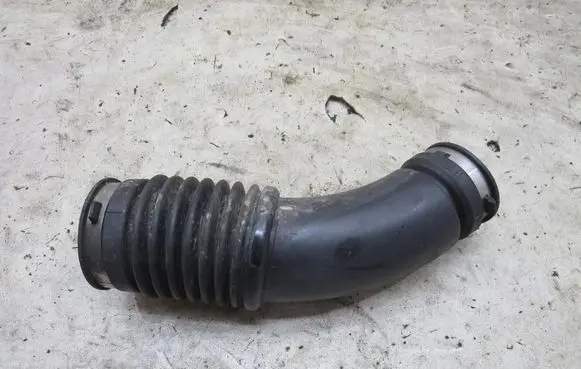 Jeep Grand Cherokee Air intake duct part KRIS235789