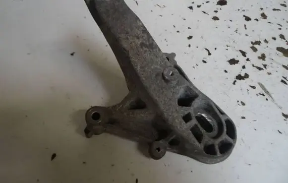 Mini Cooper Countryman R60 Gearbox mounting bracket 6788663
