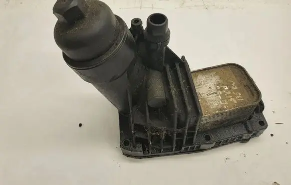 BMW 3 E90 E91 Engine oil radiator 8507626