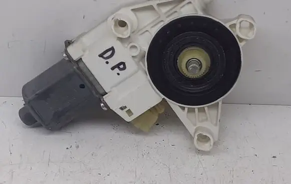 Mercedes-Benz ML W164 Front door window regulator motor A2518200842 0130822272