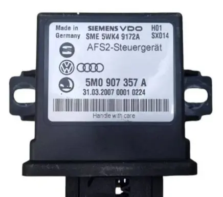 Volkswagen PASSAT B6 Light module LCM 5M0907357A 5WK49172A