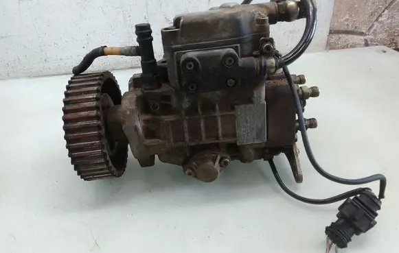 Renault Scenic I Fuel injection high pressure pump 7700110395 0480414988