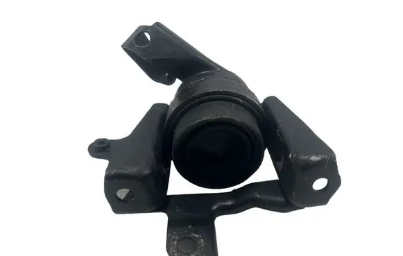 Toyota Corolla Verso AR10 Engine mount bracket