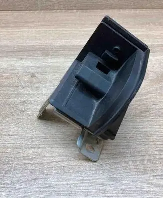BMW 5 F10 F11 Parcel shelf load cover mount bracket 9168474 552200