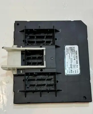 Volkswagen PASSAT B8 Comfort/convenience module 5Q0937086AJ