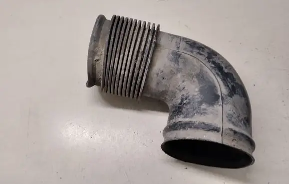 Audi A8 S8 D2 4D Air intake duct part 077903655C