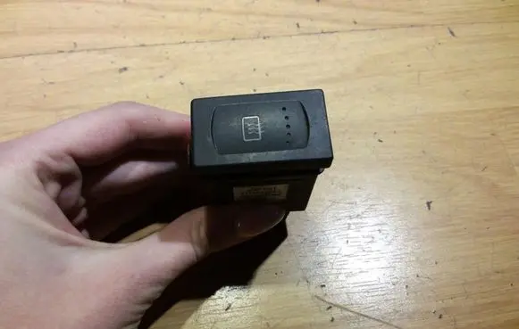 Volkswagen Sharan Windscreen/window heater switch 7M3959621