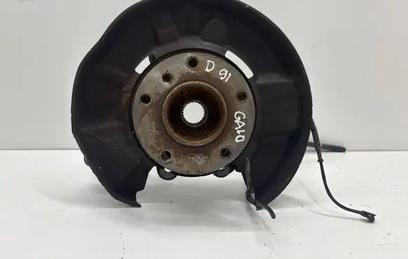 BMW 3 E90 E91 Rear wheel hub spindle/knuckle 676366602