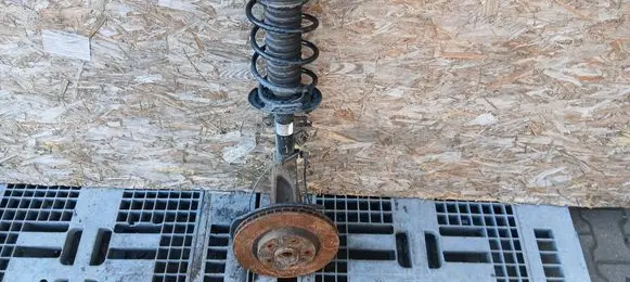 Nissan Qashqai Front shock absorber/damper A19256