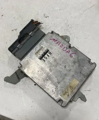 Mazda 6 Engine control unit/module RF5E18881B 006152E 2758006152