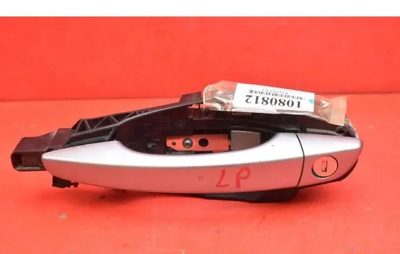 Peugeot 5008 Front door exterior handle GEO024923