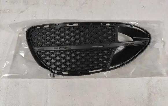Mercedes-Benz E W212 Front fog light trim/grill A2128851922
