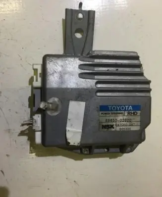 Toyota Corolla E120 E130 Power steering control unit/module 8965002020