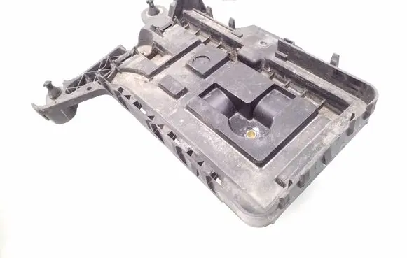 Volkswagen Touran I Battery tray 1K0915333B