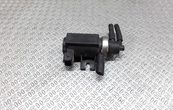 Mitsubishi Space Star Turbo solenoid valve 30618057