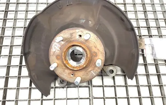 Honda HR-V Front wheel hub spindle knuckle