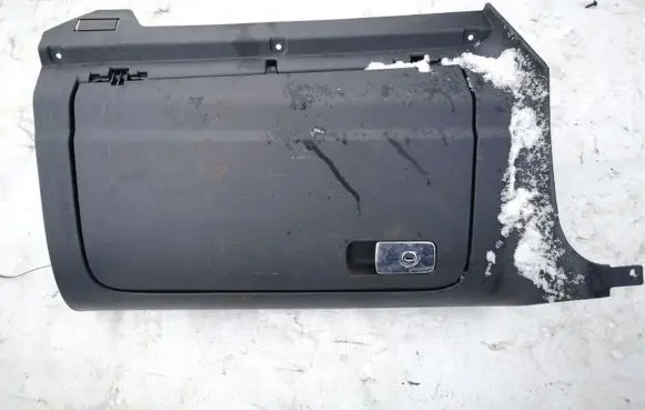 Volkswagen Golf V Glove box 1k1857290