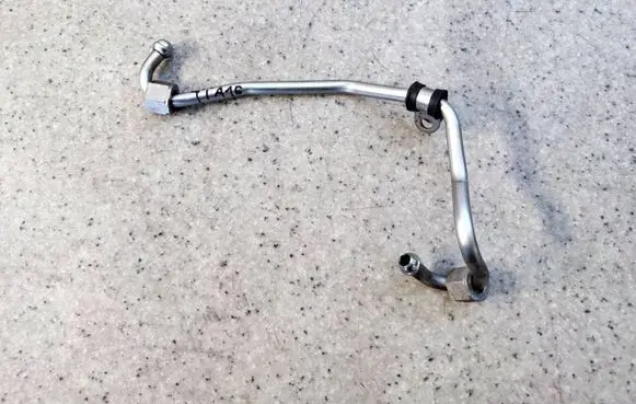 Audi TT TTS Mk2 Fuel line pipe 06J127501MAOP 06J127501M