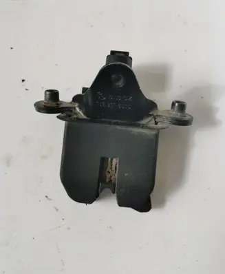 Skoda Octavia Mk2 (1Z) Tailgate/trunk/boot lock/catch/latch 1Z5827501C
