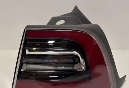 Tesla Model 3 Rear/tail lights 107740000g 1077400-00-g 1077400