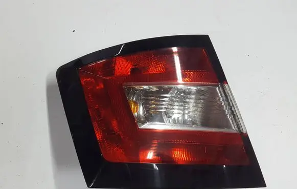 Skoda Fabia Mk3 (NJ) Rear/tail lights 6V6945111XAUTOPX 6V6945111
