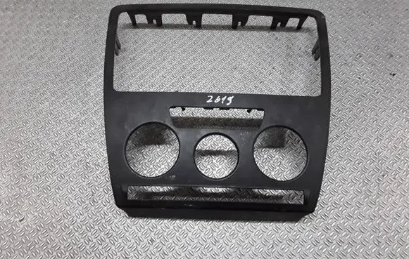 Skoda Octavia Mk2 (1Z) Climate control/heater control trim 1Z0858069