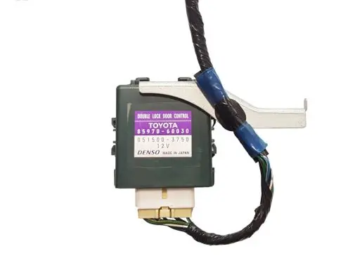 Toyota Land Cruiser (J120) Door central lock control unit/module 8597060030 0515003750