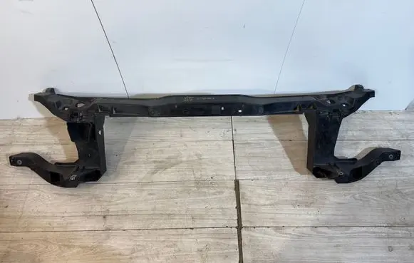Mercedes-Benz V Class W447 Radiator support slam panel
