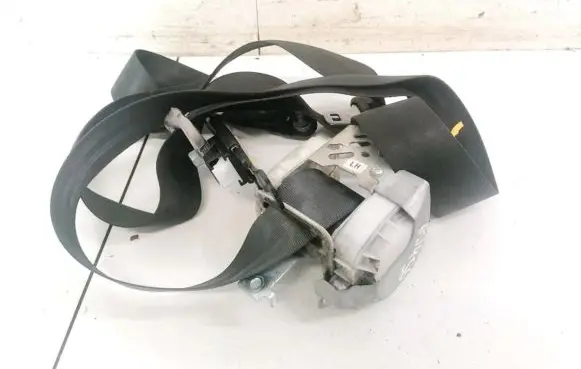 Hyundai i30 Front seatbelt 888102R900 88810-2R900