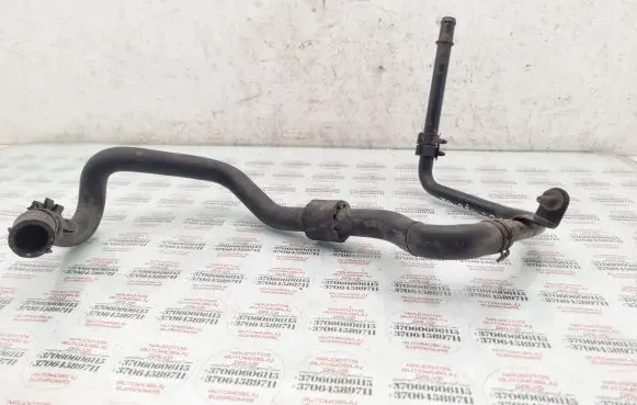 Volkswagen Touareg I Engine coolant pipe/hose 7L6121065D