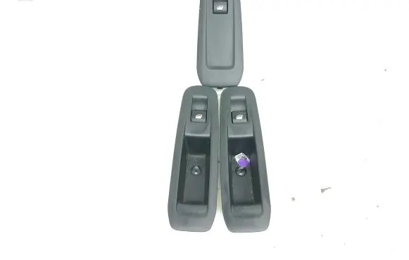 Peugeot 308 Electric window control switch 98034744 98034784