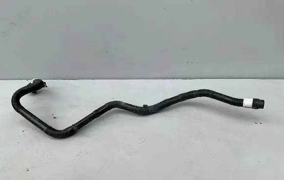 Tesla Model 3 Engine coolant pipe/hose 107758600C
