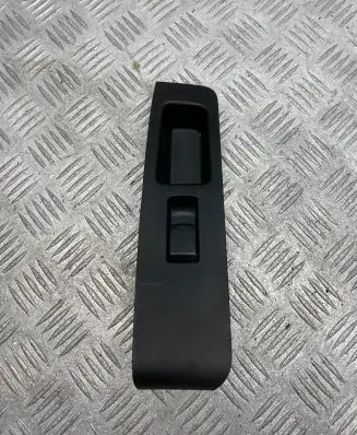 Nissan X-Trail T31 Electric window control switch 80961JG400A