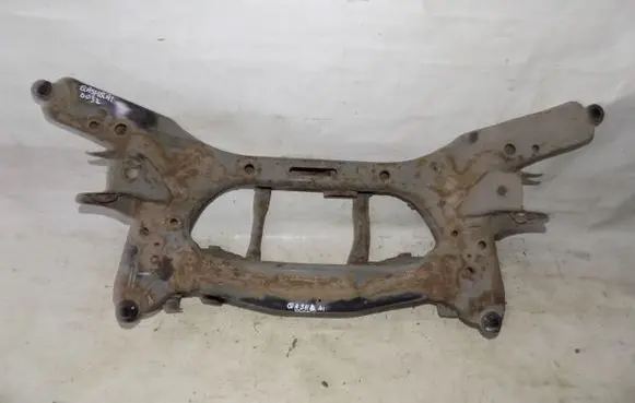 Nissan Qashqai Rear subframe efr5t65tfvd