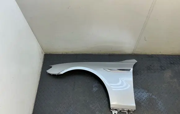 BMW 6 F06 Gran coupe Fender 7212417