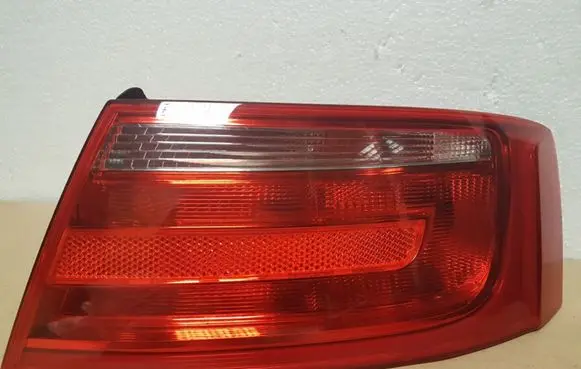 Audi A5 8T 8F Rear/tail lights 8T0945096