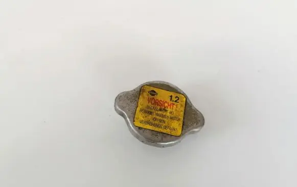 Toyota Aygo AB10 Coolant expansion tank/reservoir cap 