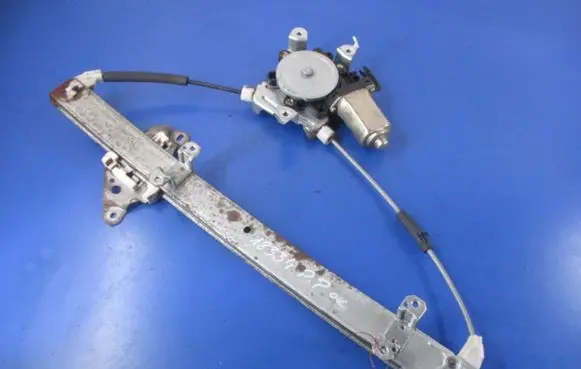 Nissan Maxima Front door window regulator with motor
