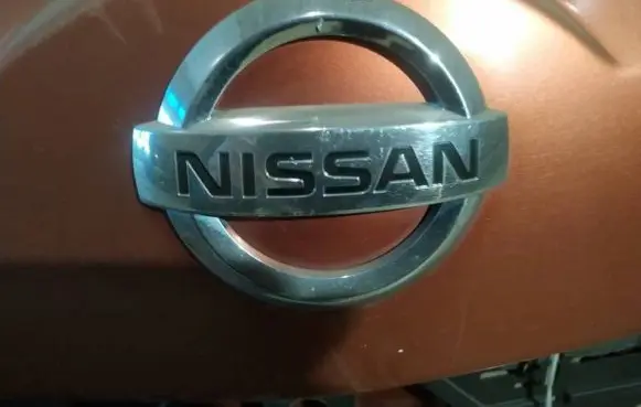 Nissan Murano Z50 Manufacturer badge logo/emblem 