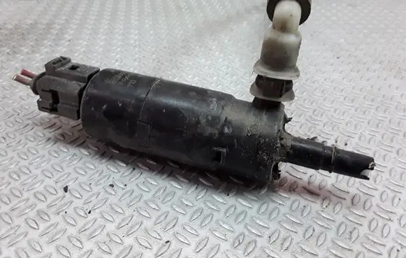 Audi A6 S6 C5 4B Windscreen/windshield washer pump 021168