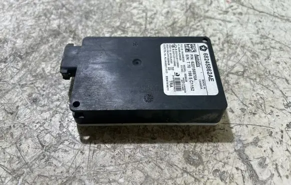 Dodge Challenger Blind spot module 68245862AE 622156970A 701985C115