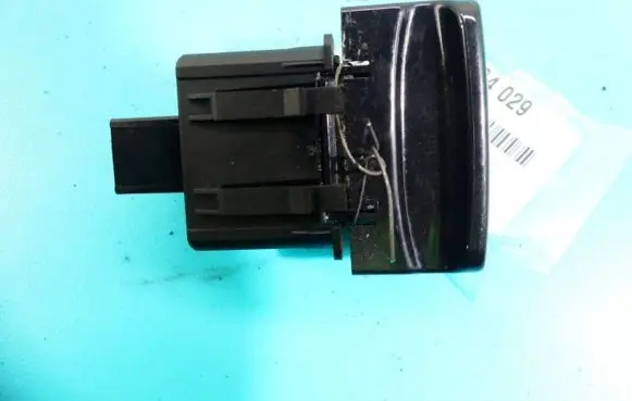 DS Automobiles 4 Handbrake/parking brake auto hold switch 9659793877 IMPRK1284029