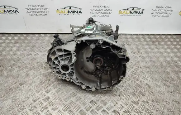 Manual 6 speed gearbox