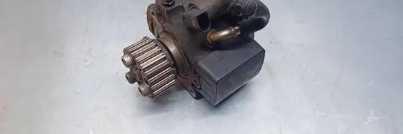 Skoda Octavia Mk2 (1Z) Fuel injection high pressure pump 03L130755E