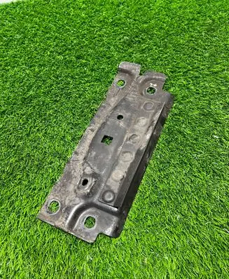 Audi RS5 Muffler mount bracket/holder 8w0803183c