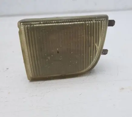 Volkswagen PASSAT B4 Front indicator light 14246500 8A0955155A