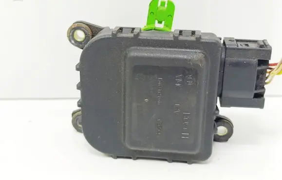 Skoda Octavia Mk1 (1U) Air flap motor/actuator 1J1907511D